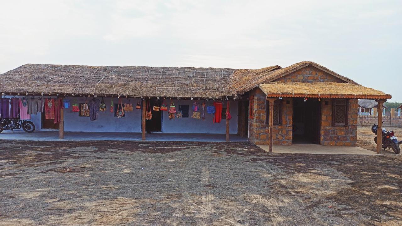 Kutir Craft Village Resort Bherandiāla Exterior foto