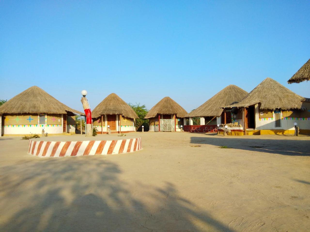 Kutir Craft Village Resort Bherandiāla Exterior foto