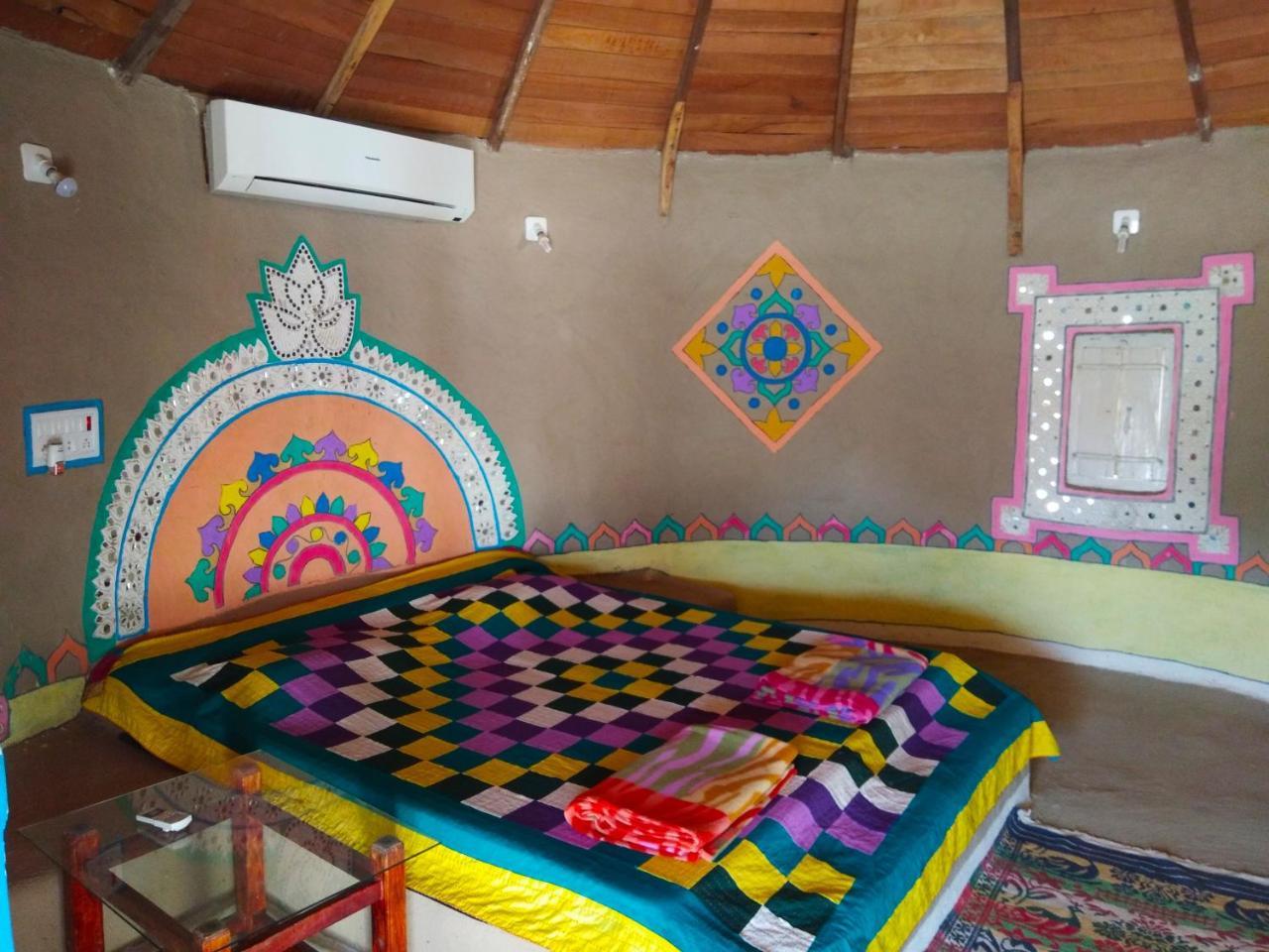 Kutir Craft Village Resort Bherandiāla Exterior foto